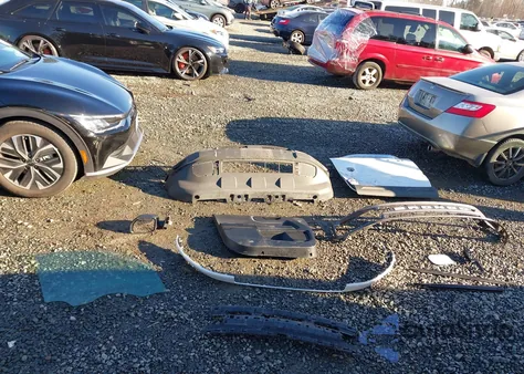 2022 Ford Bronco Sport Big Bend z USA, uszkodzony, nr VIN 3FMCR9B65NRE33678